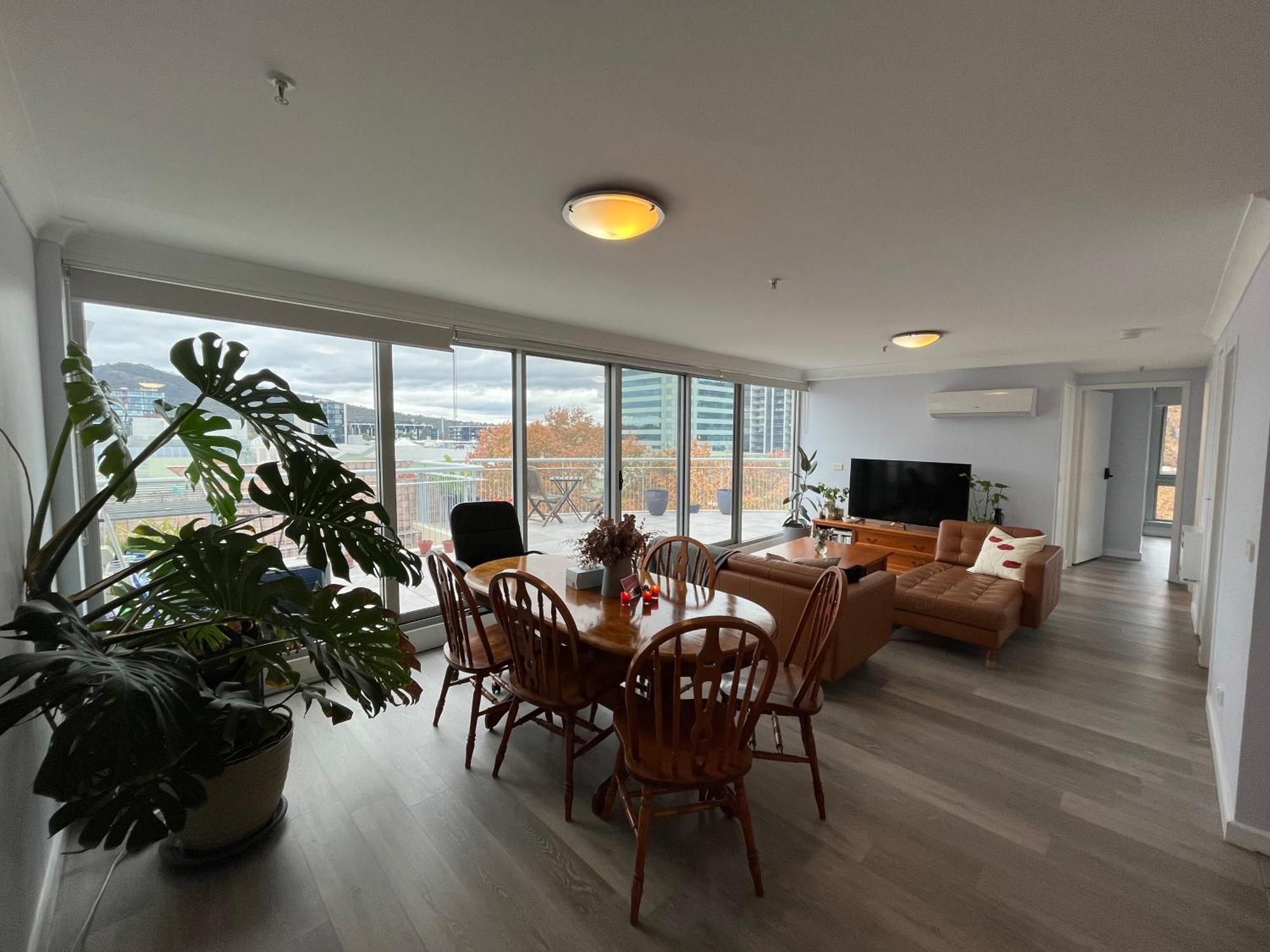 Private Room With Ensuite In The Cbd Canberra Exterior photo